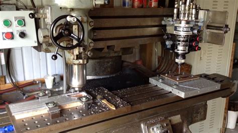 tracer controlled milling machine